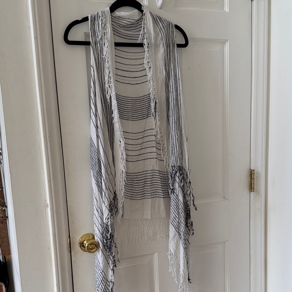Boho Fringe Poncho in Cream and Black - Picture 5 of 5